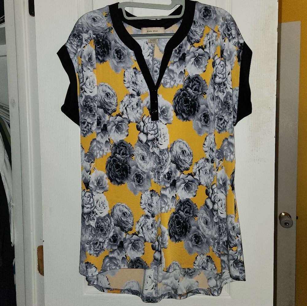 Diana Belle high low top size XL Yellow Black and Gray